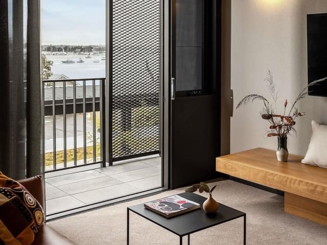 Executive Room, 1 King Bed, River View