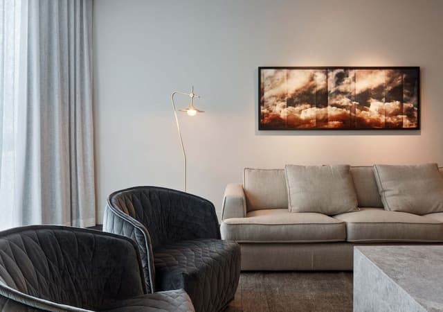 Oasis Suites