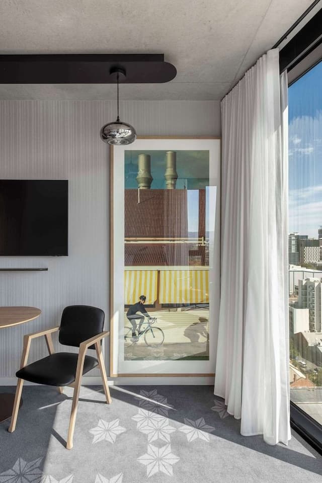 Deluxe Room King