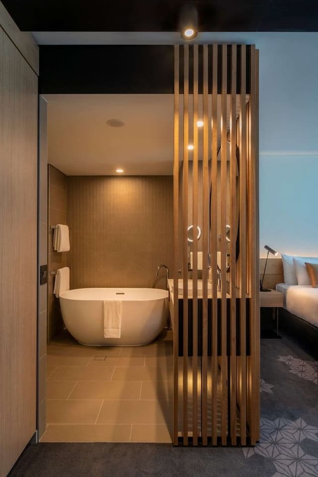 Premier Suite 1 King Bed including 2 nightly drink vouchers