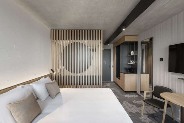 Urban Retreat Room King including 2 nightly drink vouchers