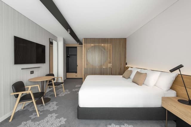 Premier Suite 1 King Bed including 2 nightly drink vouchers