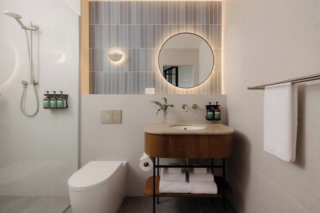 Premium Room, 1 King Bed, Kitchenette