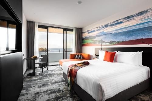 Novotel Devonport2