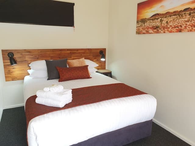 Basic Quadruple Room, 2 Queen Beds