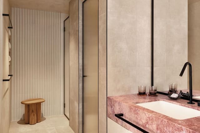 Suite (1 Bed Ocean)