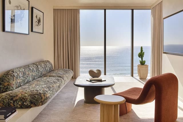 Suite (1 Bed Ocean)