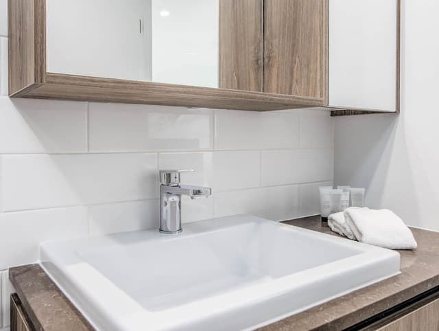Two Bedroom Two Bathroom Ocean View Apartment - Level 9