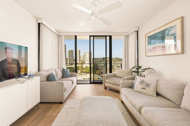 Two Bedroom Two Bathroom Ocean Glimpses Apartment - Level 6
