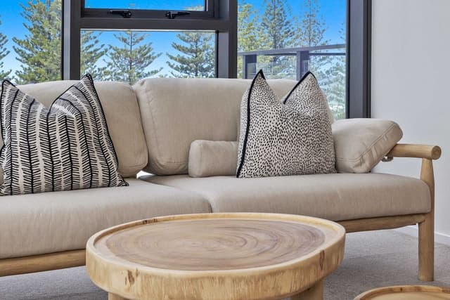 Two Bedroom Two Bathroom Ocean View Apartment - Level 5