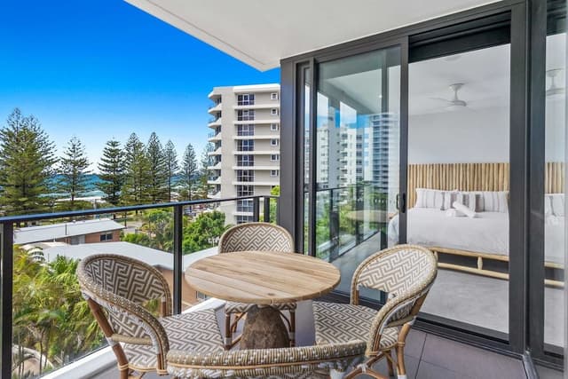 Two Bedroom Two Bathroom Ocean View Apartment - Level 5