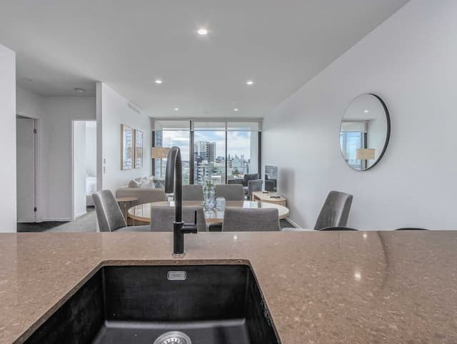 Two Bedroom Two Bathroom Ocean View Apartment - Level 9