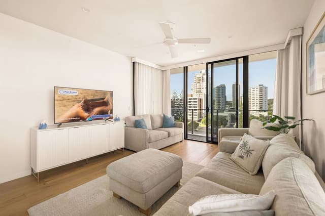 Two Bedroom Two Bathroom Ocean Glimpses Apartment - Level 6