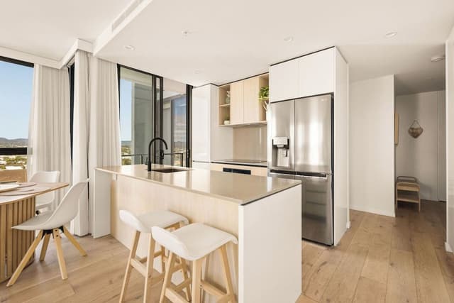 Two Bedroom Two Bathroom Ocean Glimpses Apartment - Level 6