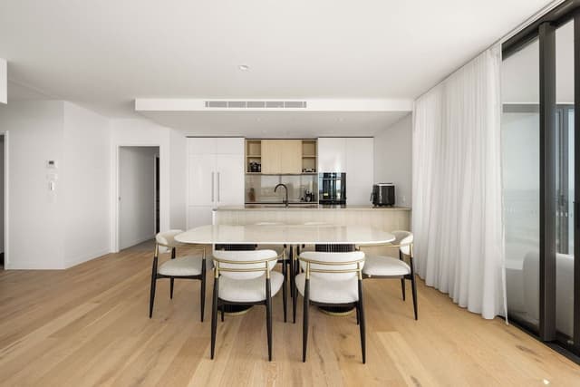 Luxury Apartment, Ocean View