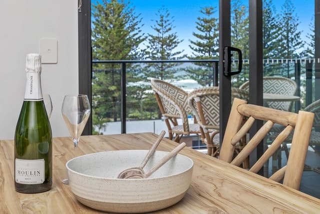 Two Bedroom Two Bathroom Ocean View Apartment - Level 5