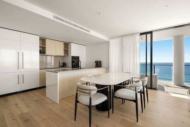 Luxury Apartment, Ocean View