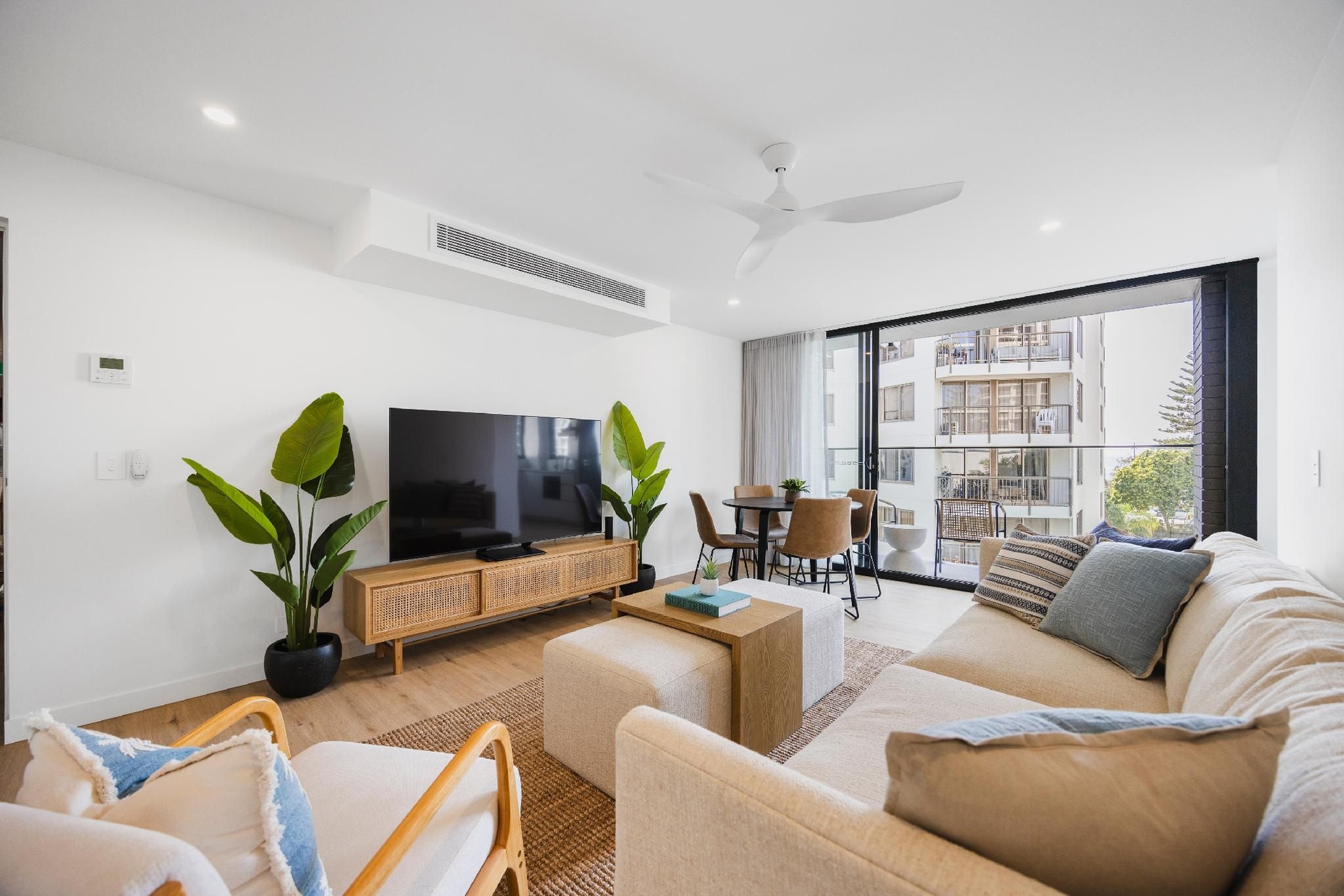The Shores Surfers Paradise Apartments4