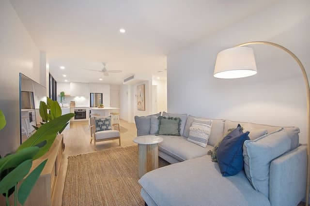 Deluxe Apartment, 2 Bedrooms, Partial Ocean View