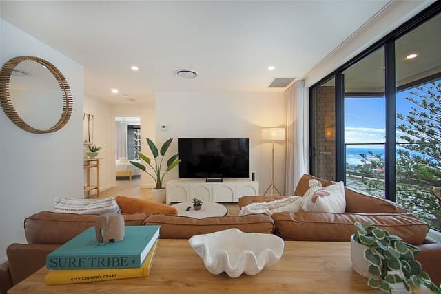 Deluxe Apartment, 2 Bedrooms, Partial Ocean View