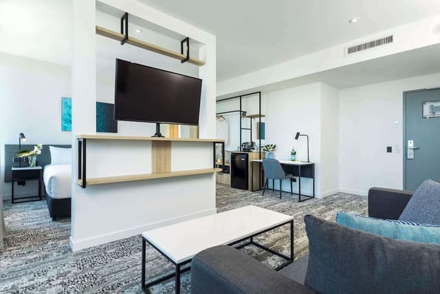 Deluxe Room - No Housekeeping