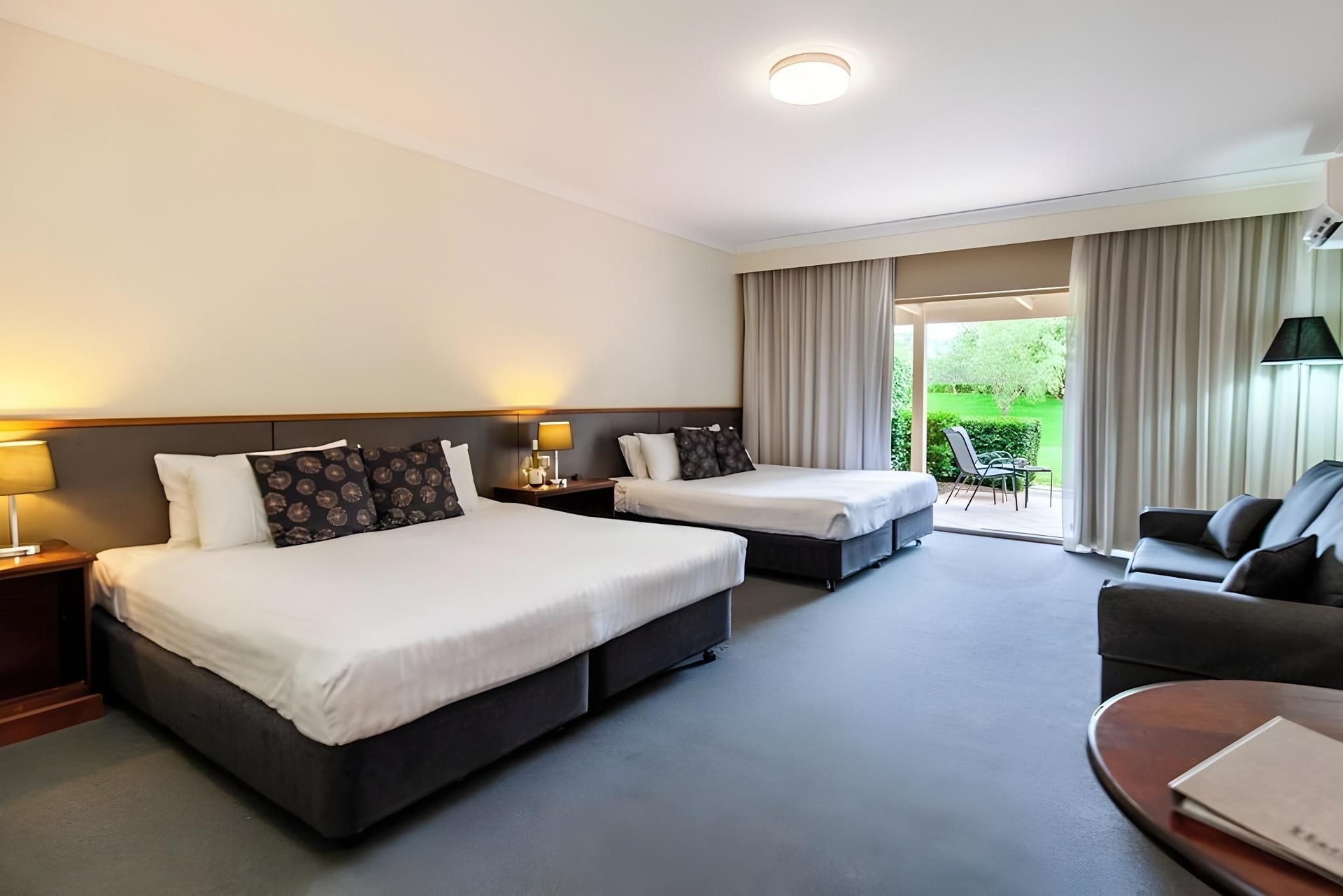 Harrigans Irish Pub and Accommodation4