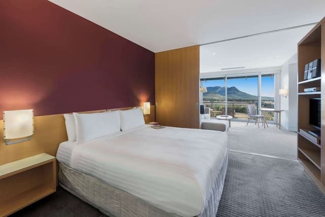 1 Bedroom Valley View Suite - Taste of Elysia Package - Spa Credit, Wellness Class