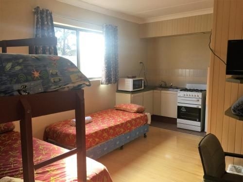 Snowgate Motel2