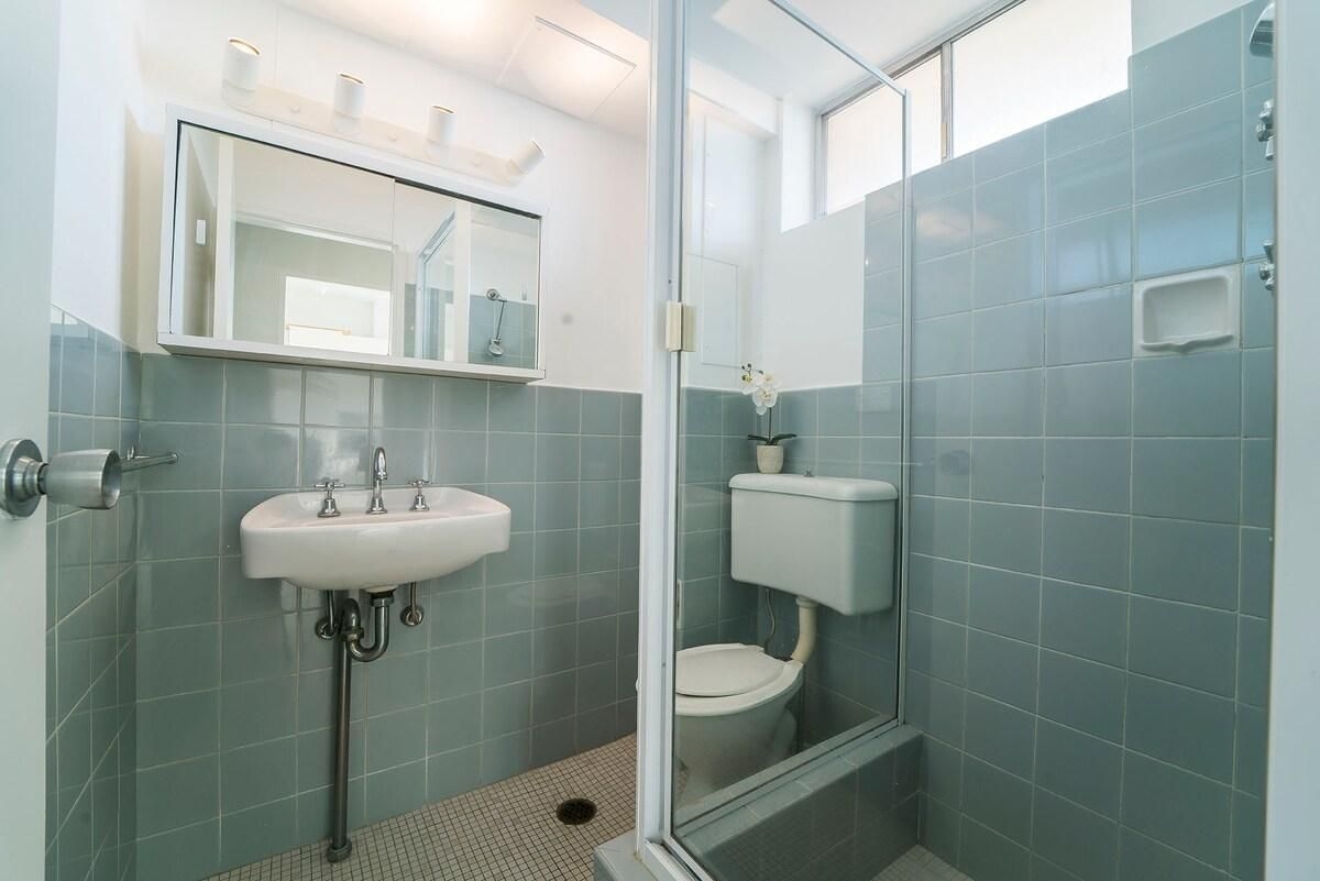 อพาร์ตเมนต์ 1 ห้องนอน 1 ห้องน้ำส่วนตัว ขนาด 10 ตร.ม. – Neutral Bay (Bright and Sunny Studio Apartment)4