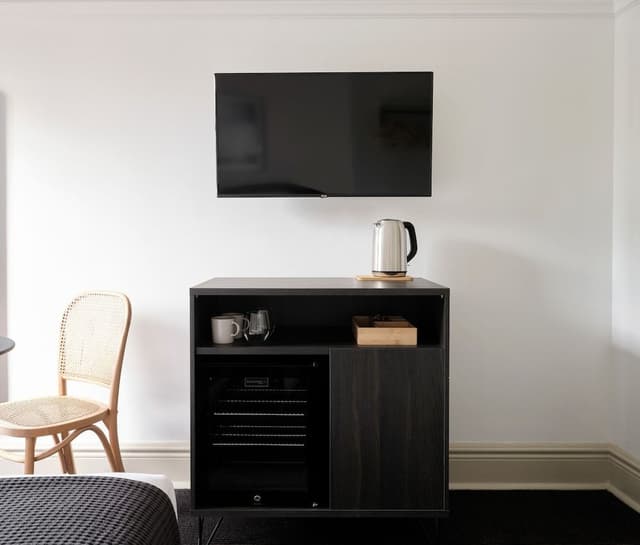 Queen Ensuite Room