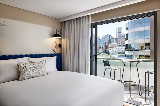 Superior Room, 1 King Bed, Non Smoking, Balcony