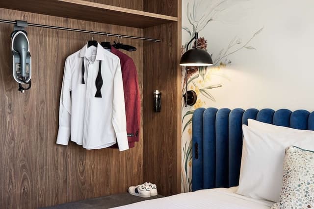 Standard Room, 1 Queen Bed, Non Smoking, City View