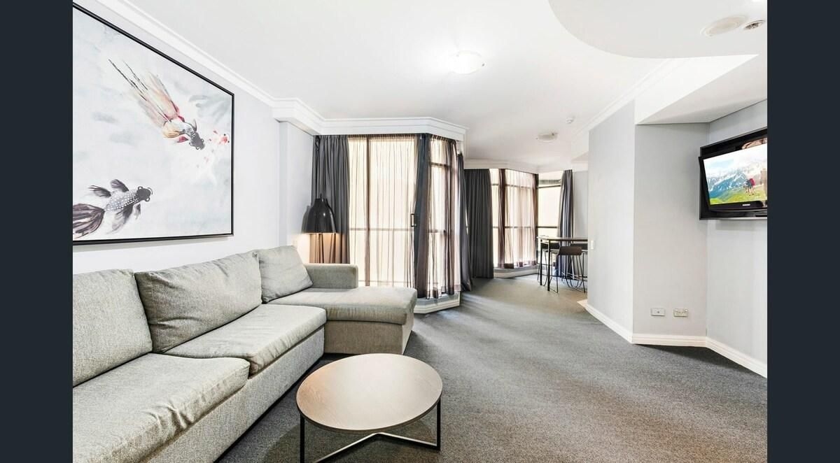 โคซี่กูรู | เฮย์มาร์เก็ต | โมเดิร์น วัน แอพท์ เบสท์ โลเคชั่น (KozyGuru | Haymarket | Modern 1 Apt Best Location)4
