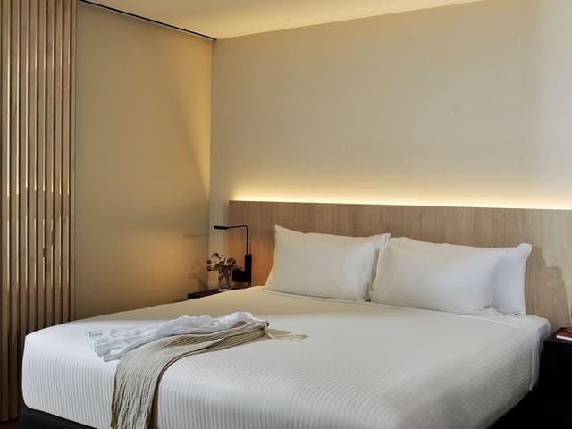 Destination A One Bedroom King - Daily Inclusions: Breakfast, Grazing Box & $25 Minibar Credit