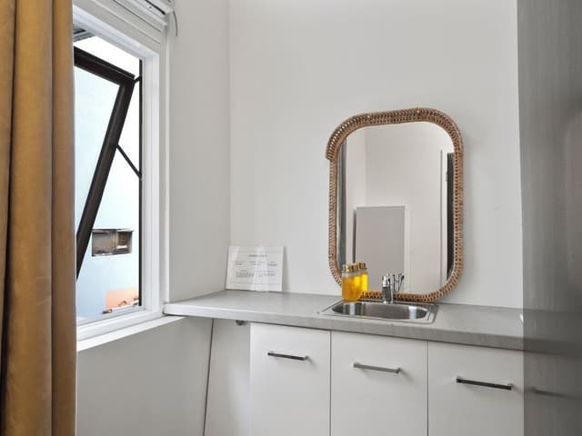 Mixed Pod Twin with Ensuite Bathroom