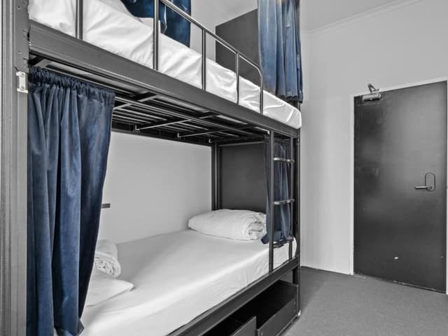 Mixed Pod Twin with Shared Bathroom