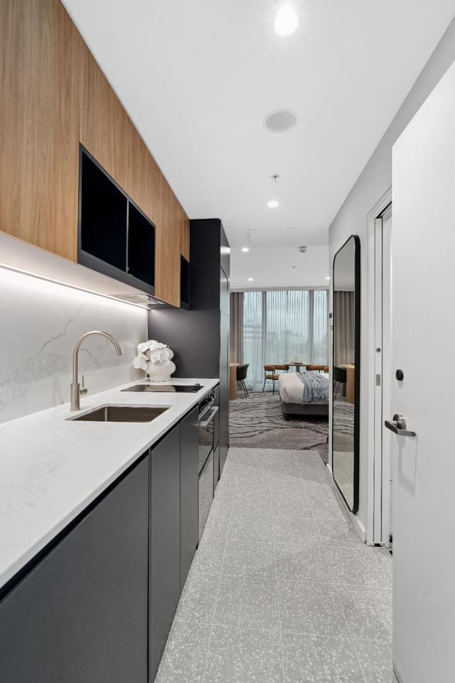 Executive Veriu Suite