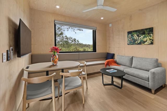Deluxe 2 Bedroom Cabin