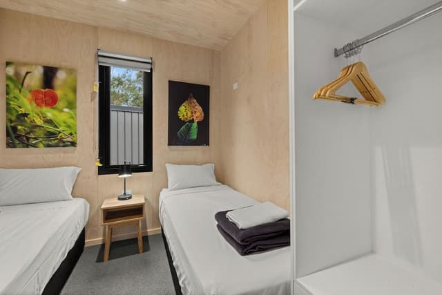 Deluxe 2 Bedroom Cabin