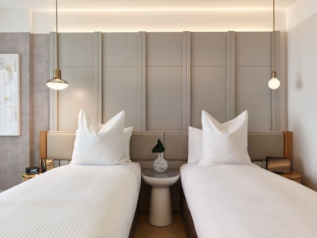 Classic Room, 2 Twin Beds, Accessible