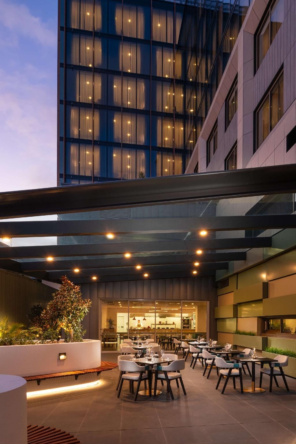 DoubleTree by Hilton Hobart1