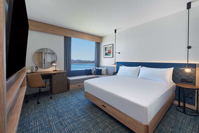 KING GUEST ROOM HARBOUR VIEW