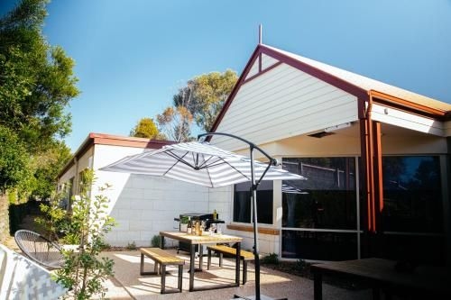 Sorrento Lodge2