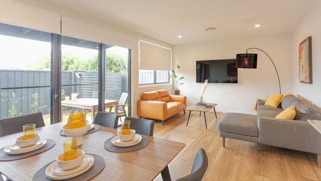 Deluxe Apartment