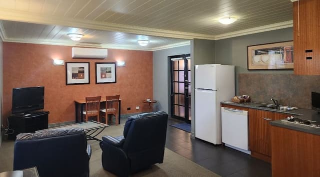 Deluxe Studio, 1 Bedroom, Non Smoking, Kitchen (Studio for Couple (spa))