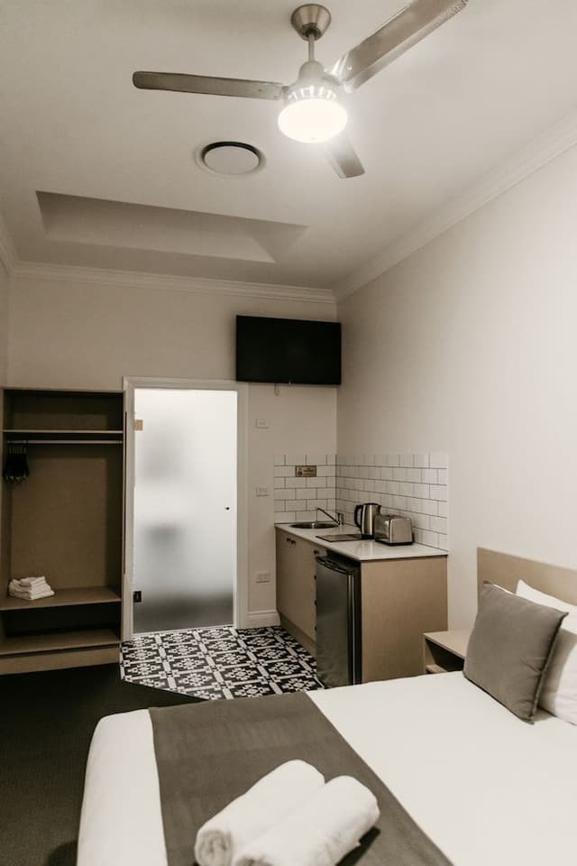 Skylight Queen Room