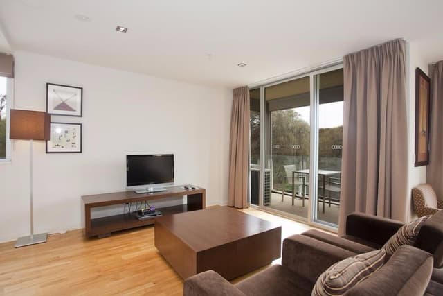 One Bedroom Honeymoon Apartment