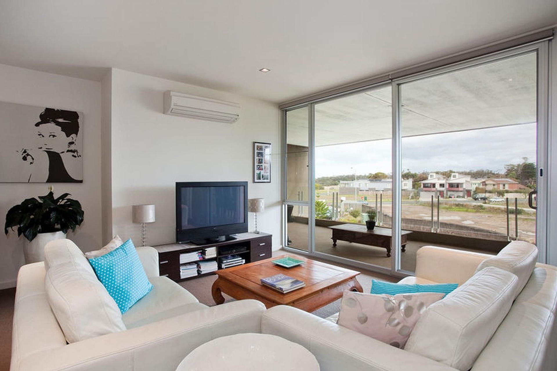 เดอะ บีชฟรอนต์ รีสอร์ต ทอร์คีย์ (The Beachfront Resort Torquay)2