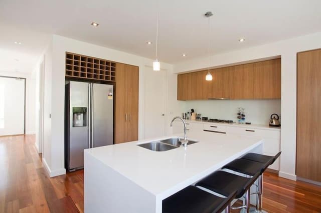 Deluxe One Bedroom Apartment