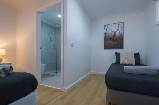 Comfort Studio Suite, Courtyard View